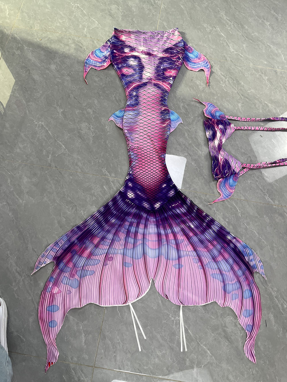 Original Color Mermaid Tail Me - Aquarium & Marine Museum review and price